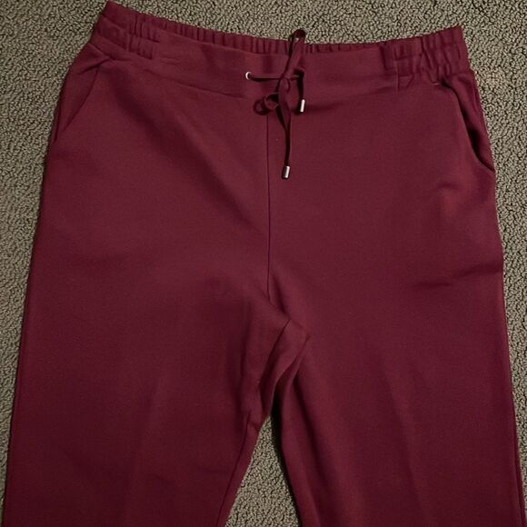 Time and Tru Lg (12-14) Burgundy Swear Pants with Pockets - Picture 6 of 7